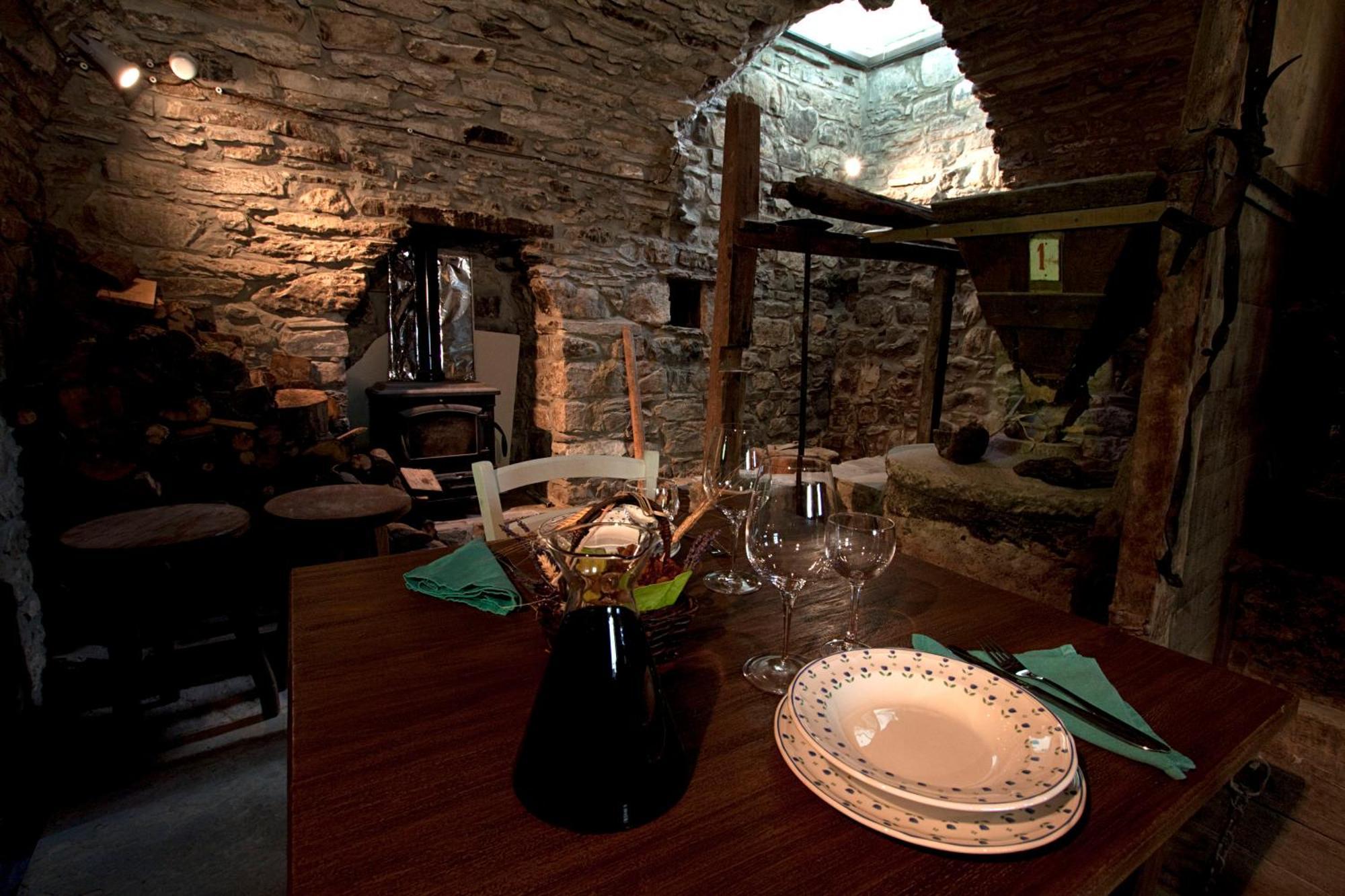 Mulino Marghen - Restored Watermill - Accomodation And Retreat Center Zeri Экстерьер фото
